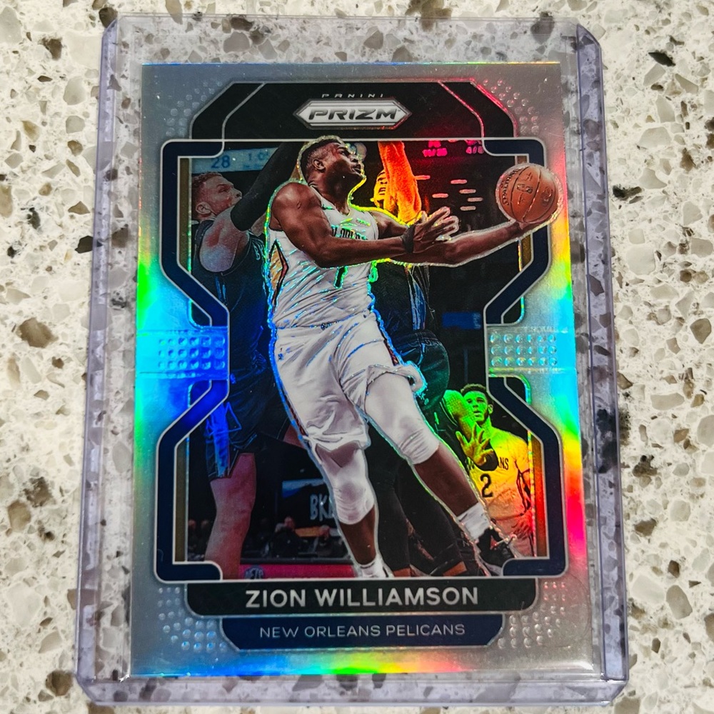 ZION WILLIAMSON SILVER PRIZM CARD PANINI NO.108 NBA PELICANS 2021-2022